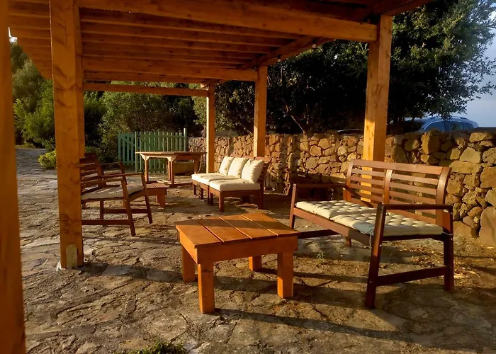 Фермерский дом Genna E Corte Laconi